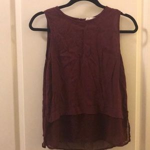 Maroon tank